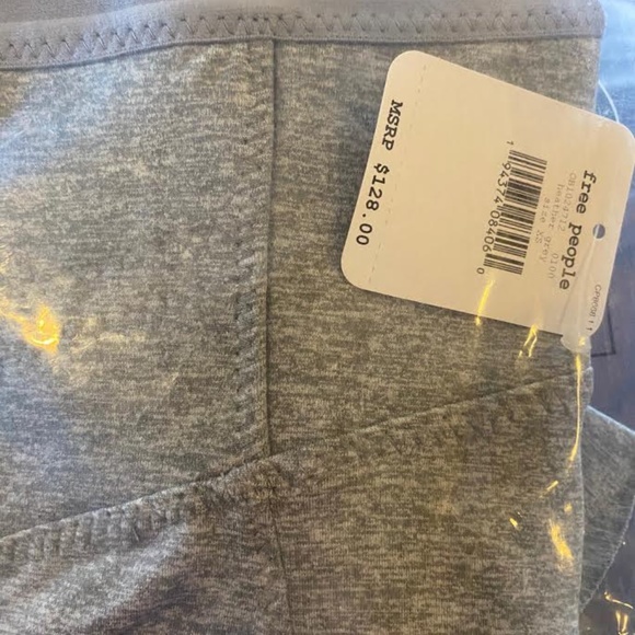 NWT $128 FREE PEOPLE Movement Women Sanctuary Ruffle Leggings Tights Yoga Dance - Picture 10 of 11